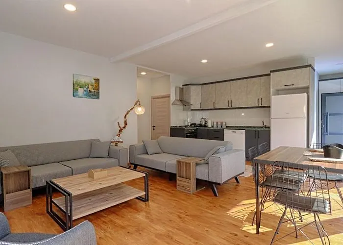 Detached With Private Pool In Goecek Inlice פאטהיה