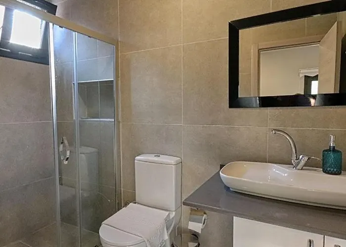 Detached With Private Pool In Goecek Inlice Vila
