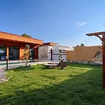 Villa Detached With Private Pool In Goecek Inlice *