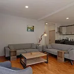 Villa Detached With Private Pool In Goecek Inlice