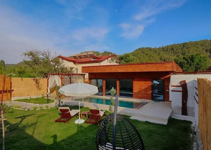 Вилла Detached With Private Pool In Goecek Inlice *