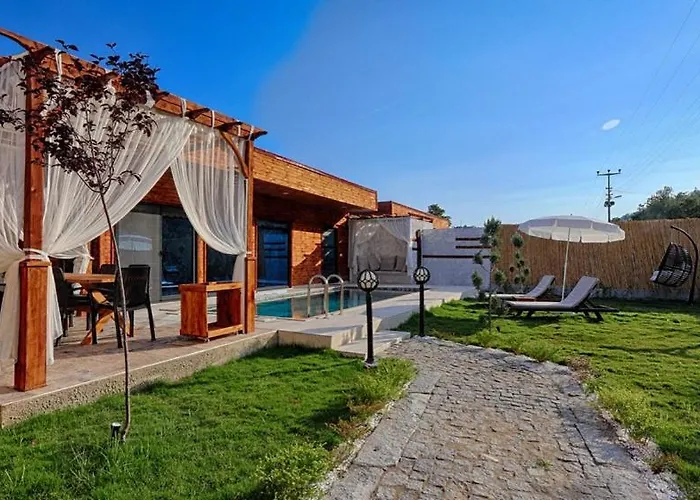 Вилла Detached With Private Pool In Goecek Inlice *