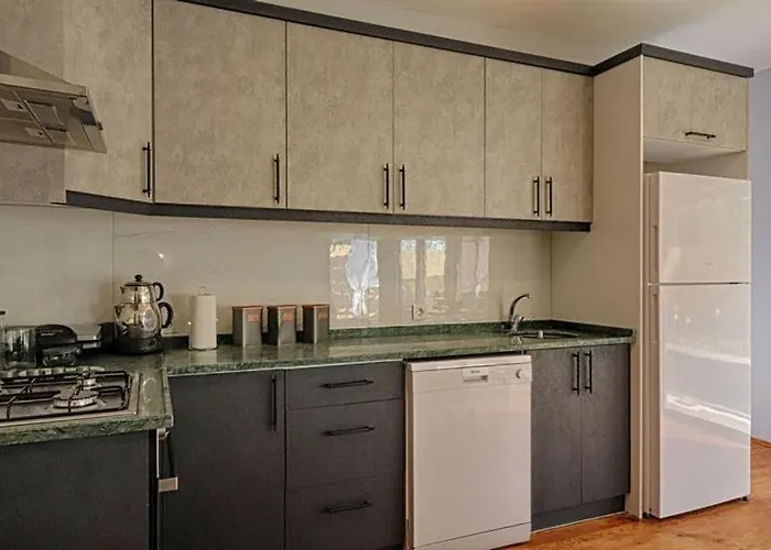 Detached With Private Pool In Goecek Inlice