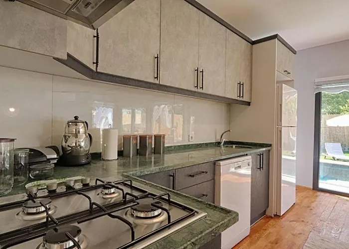 Вилла Detached With Private Pool In Goecek Inlice *