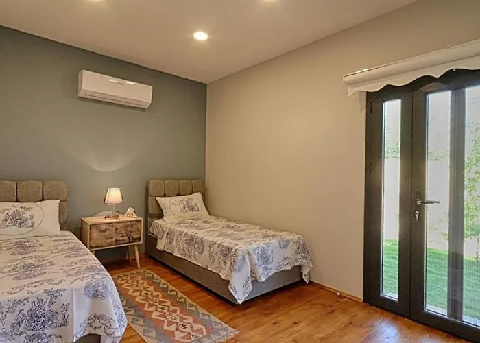 Detached With Private Pool In Goecek Inlice