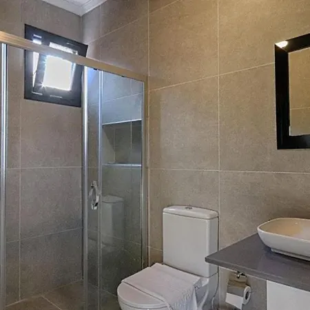 فيلة Detached With Private Pool In Goecek Inlice *